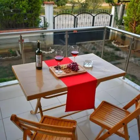 Orlin's Summer House Villa *